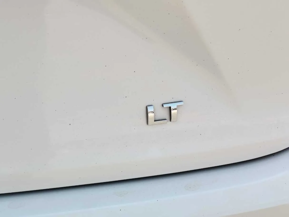 Car image 34