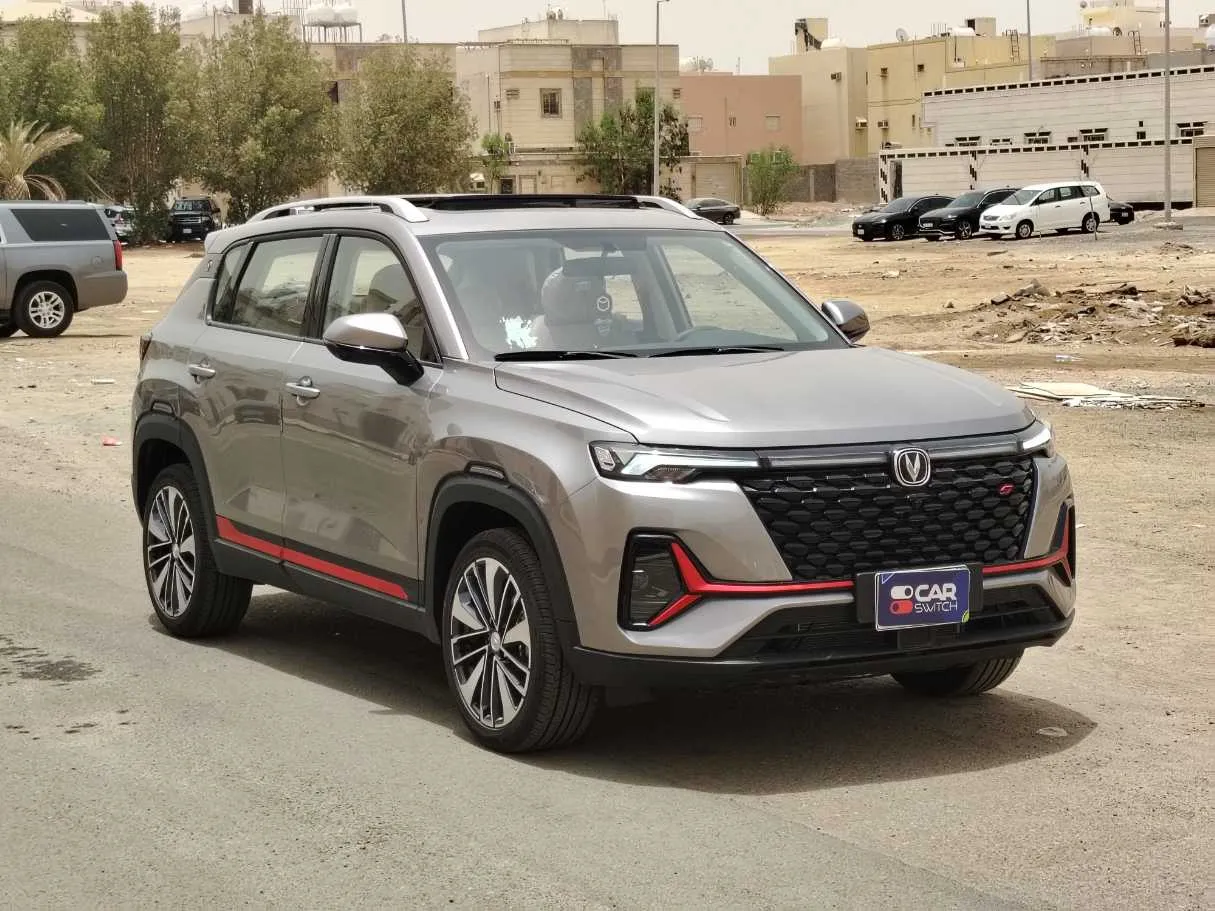 Car image 3