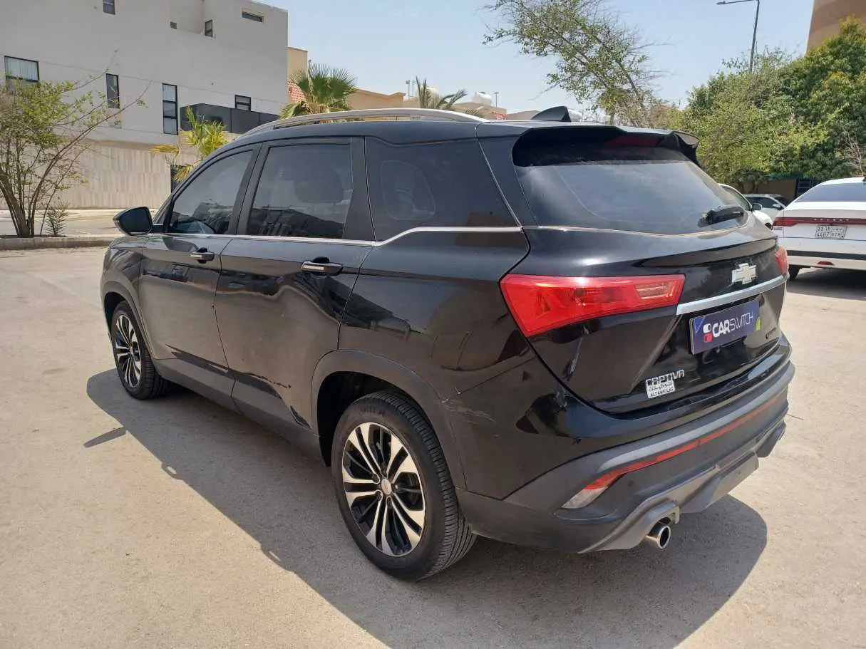 Car image 7