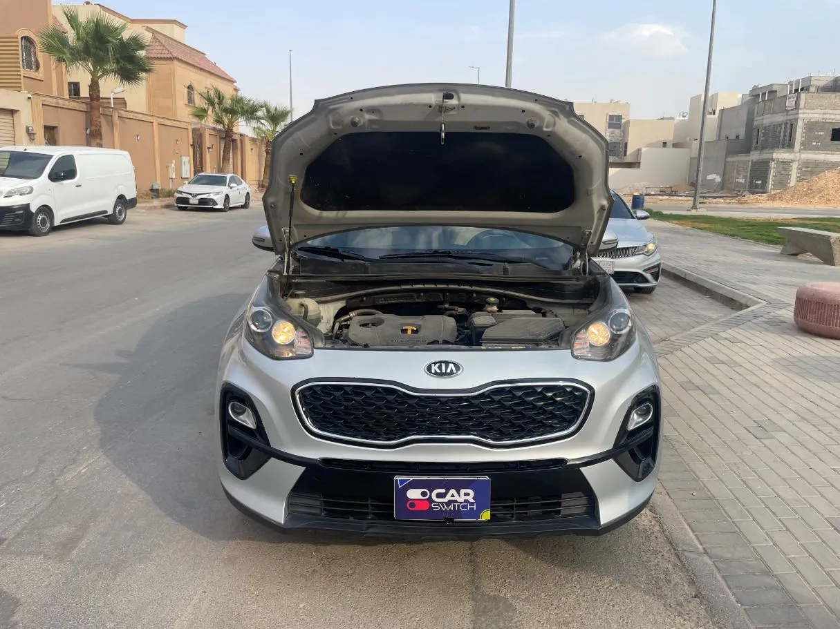 Car image 24