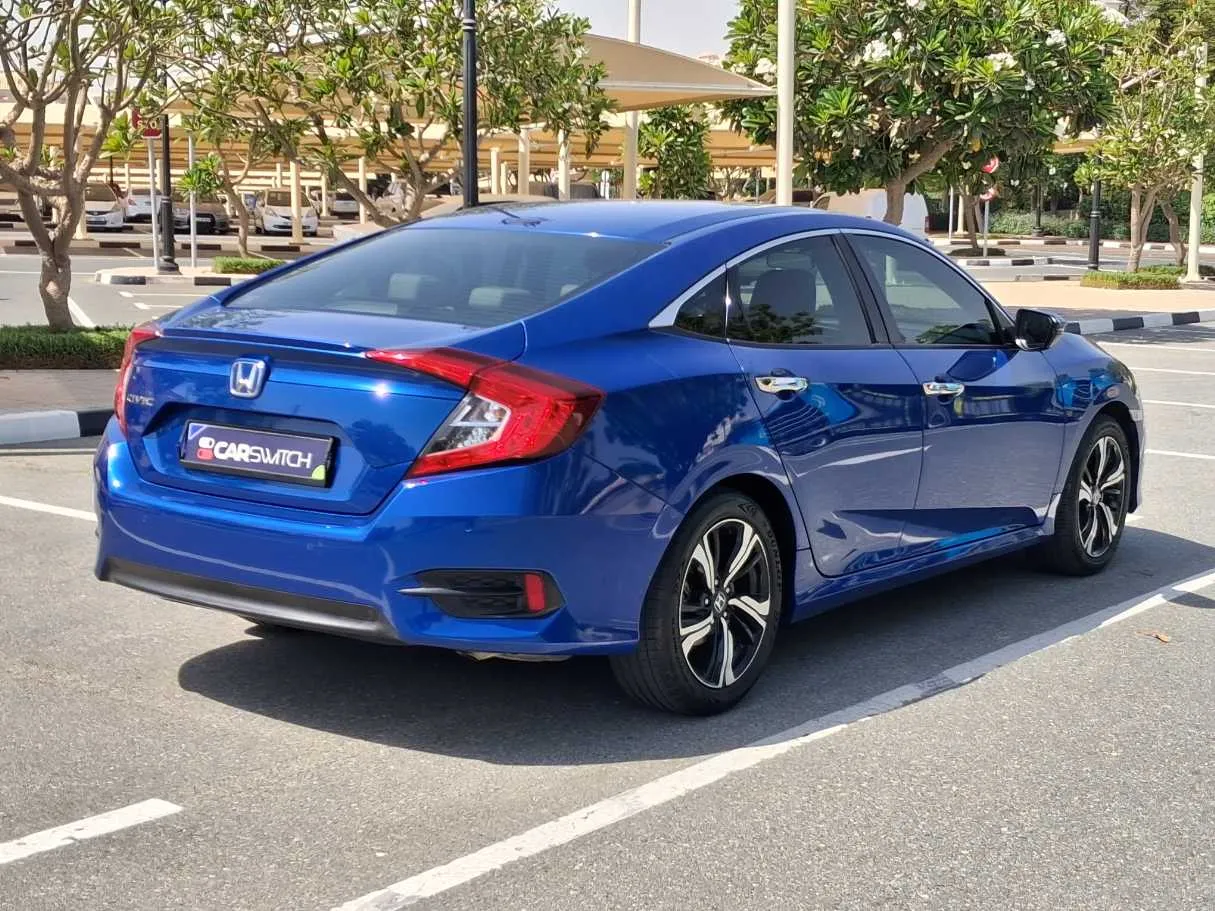 Car image 5