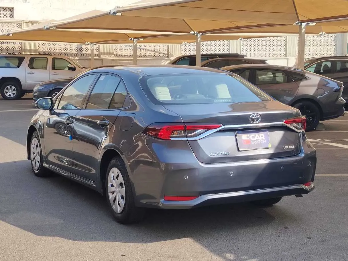 Car image 7