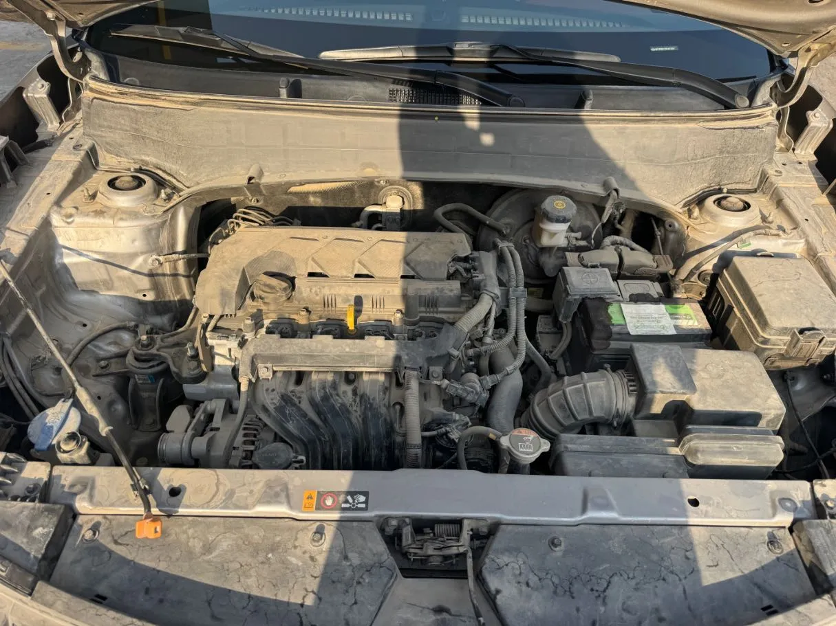 Car image 17