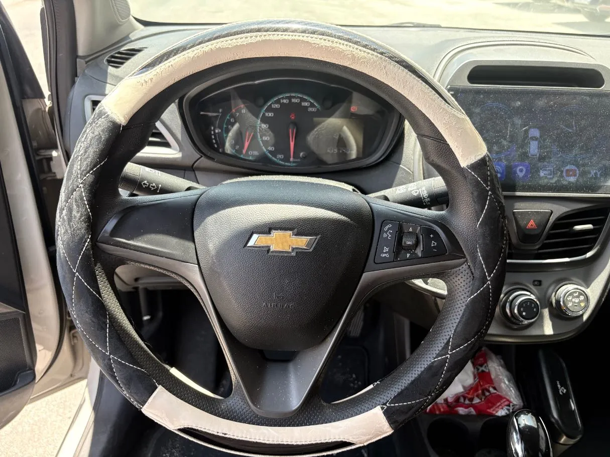 Car image 23