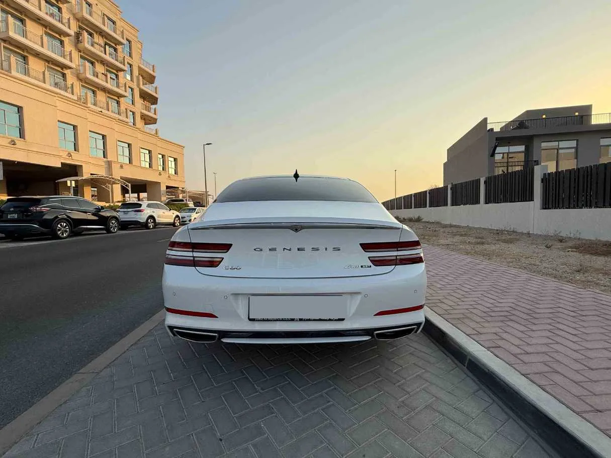 Car image 6
