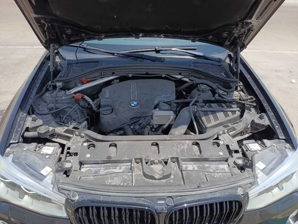 Car image 26
