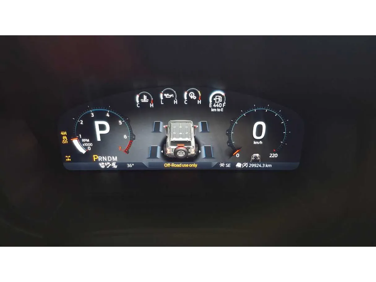 Car image 18
