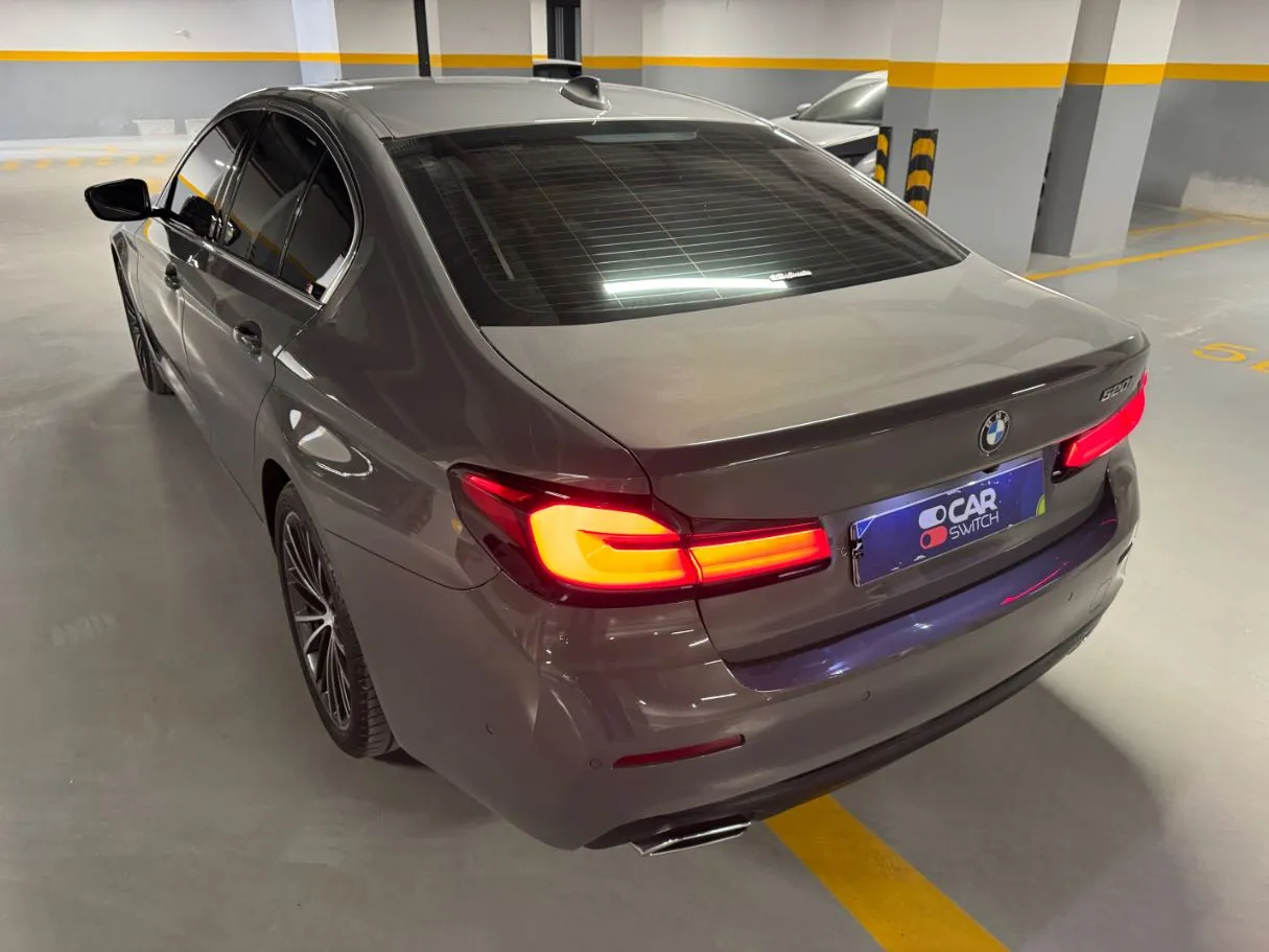 Car image 7