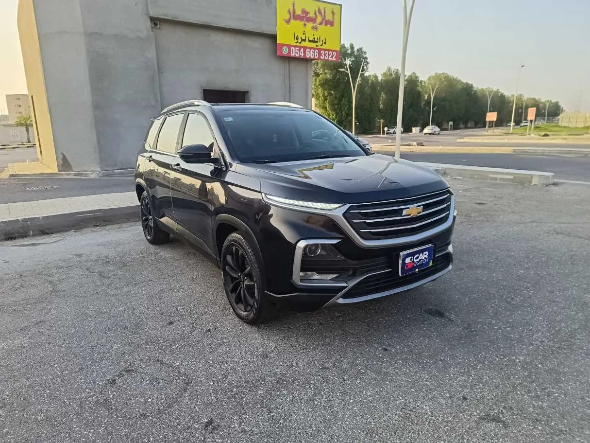 Car image 3