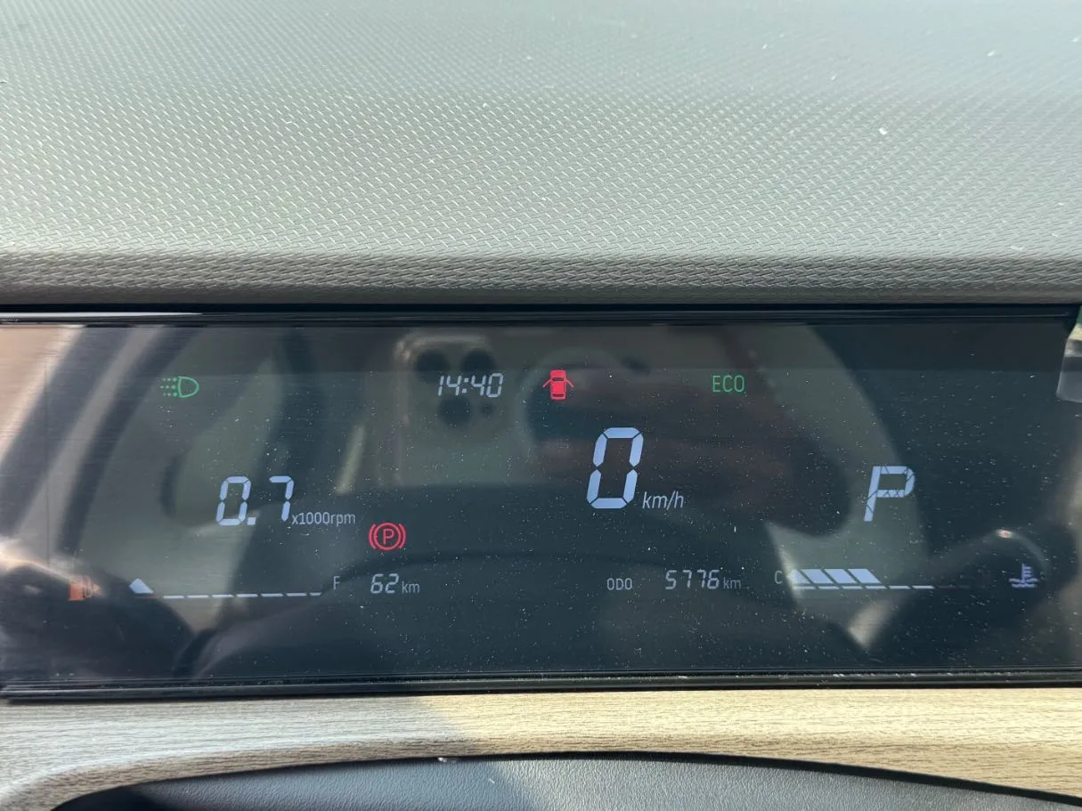 Car image 20