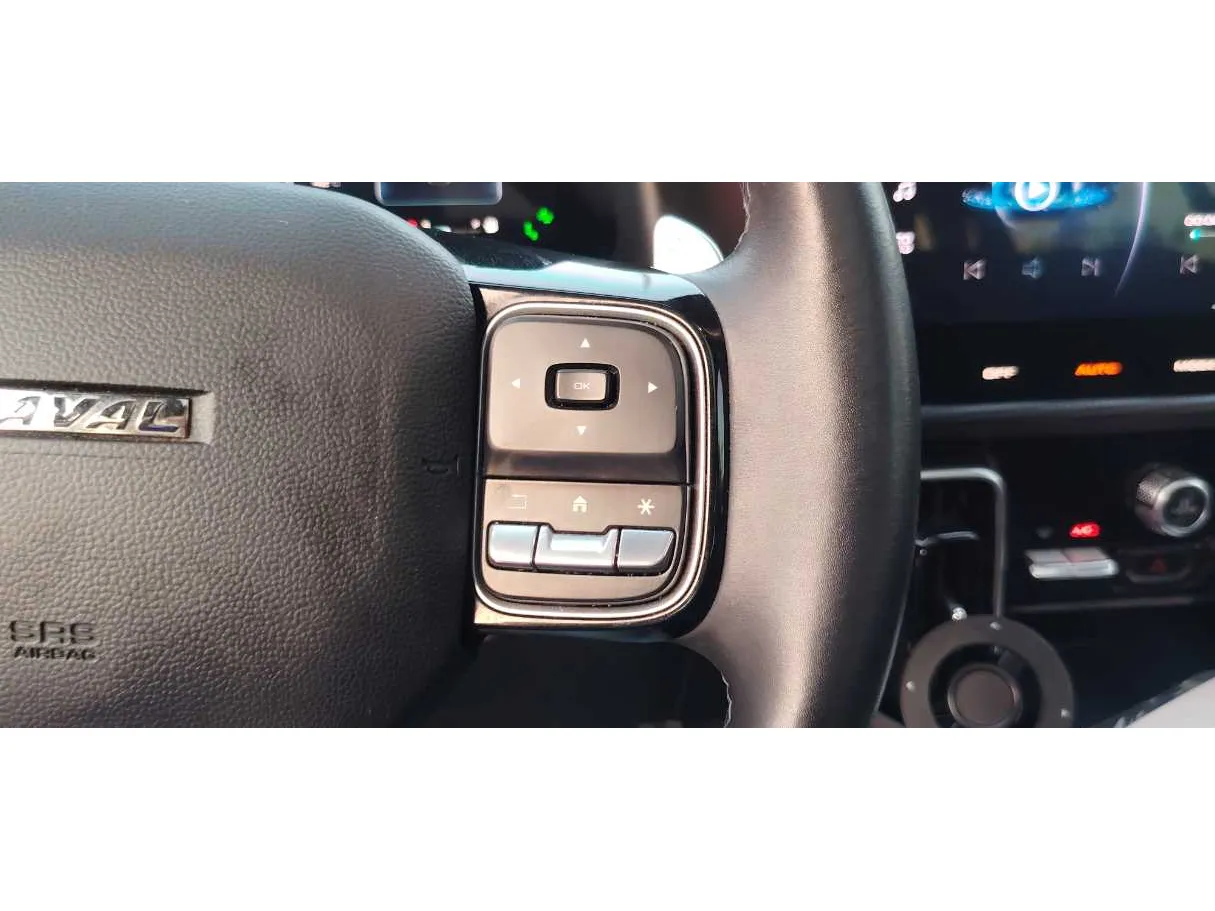 Car image 27