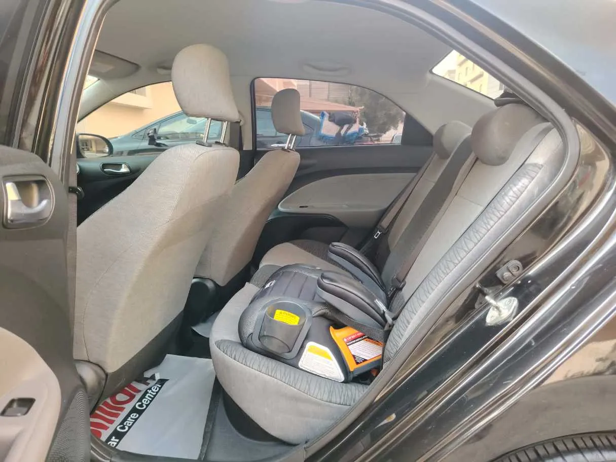 Car image 20