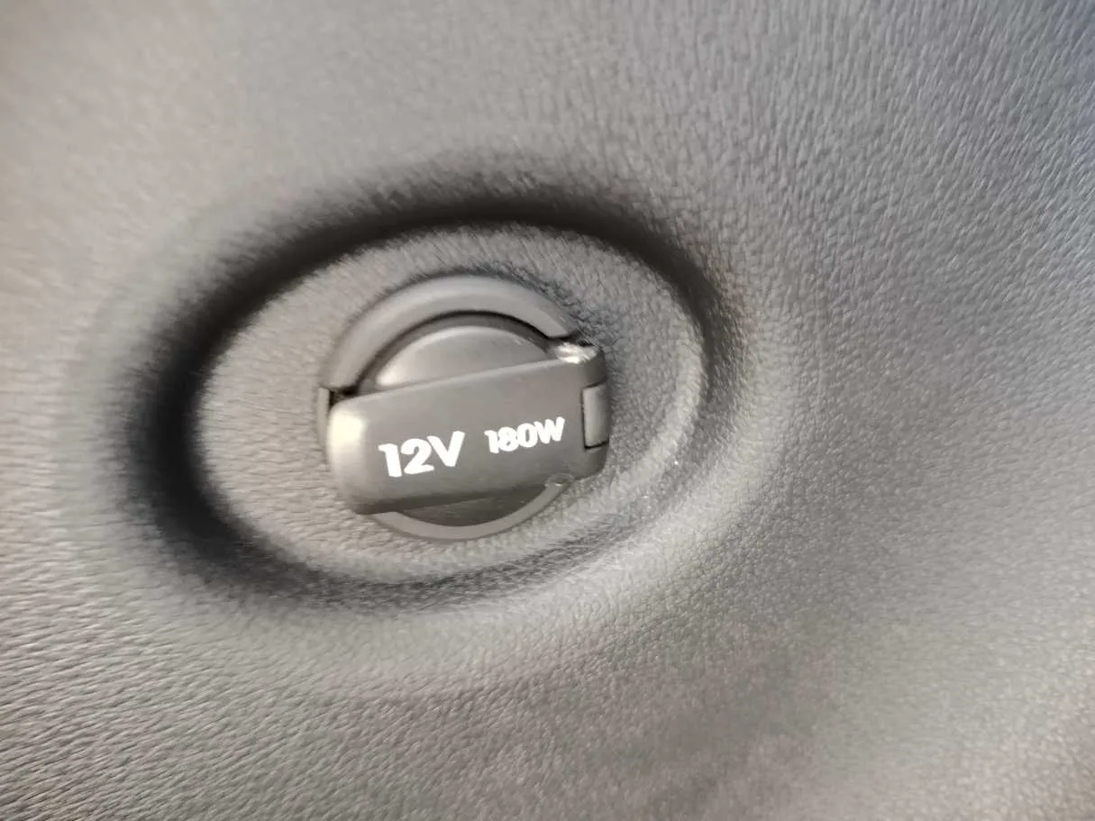 Car image 31