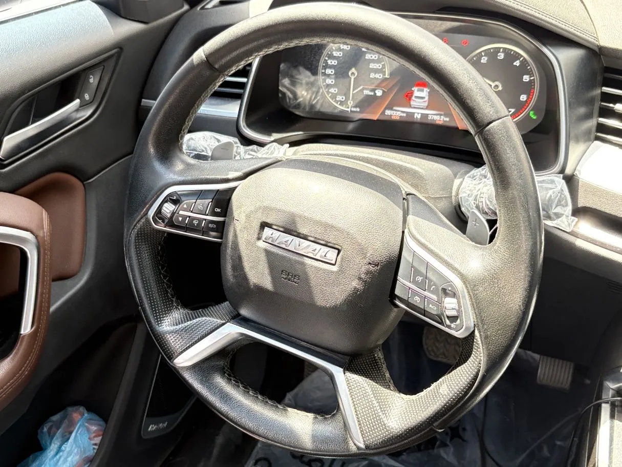 Car image 21