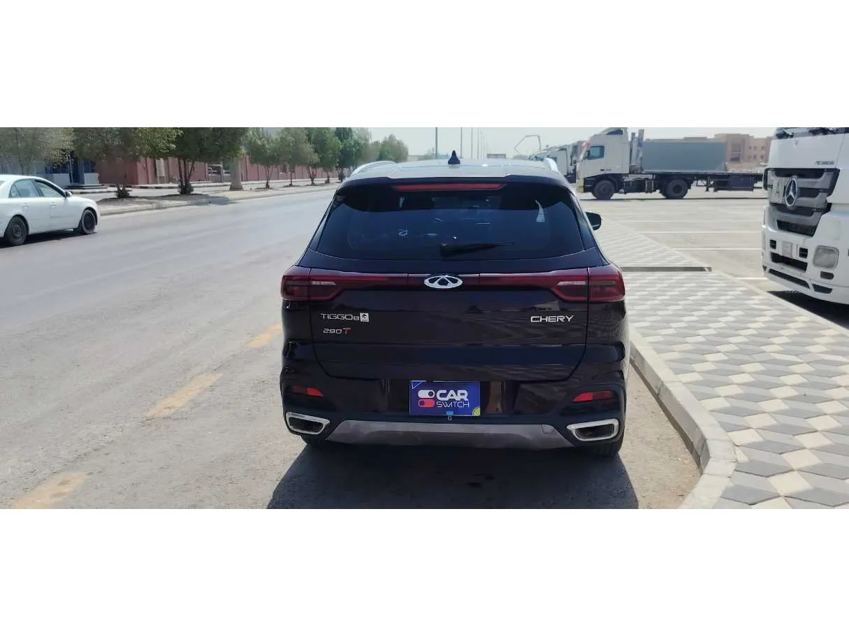 Car image 6