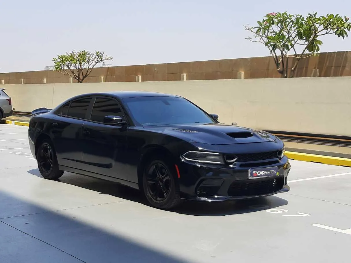Car image 3
