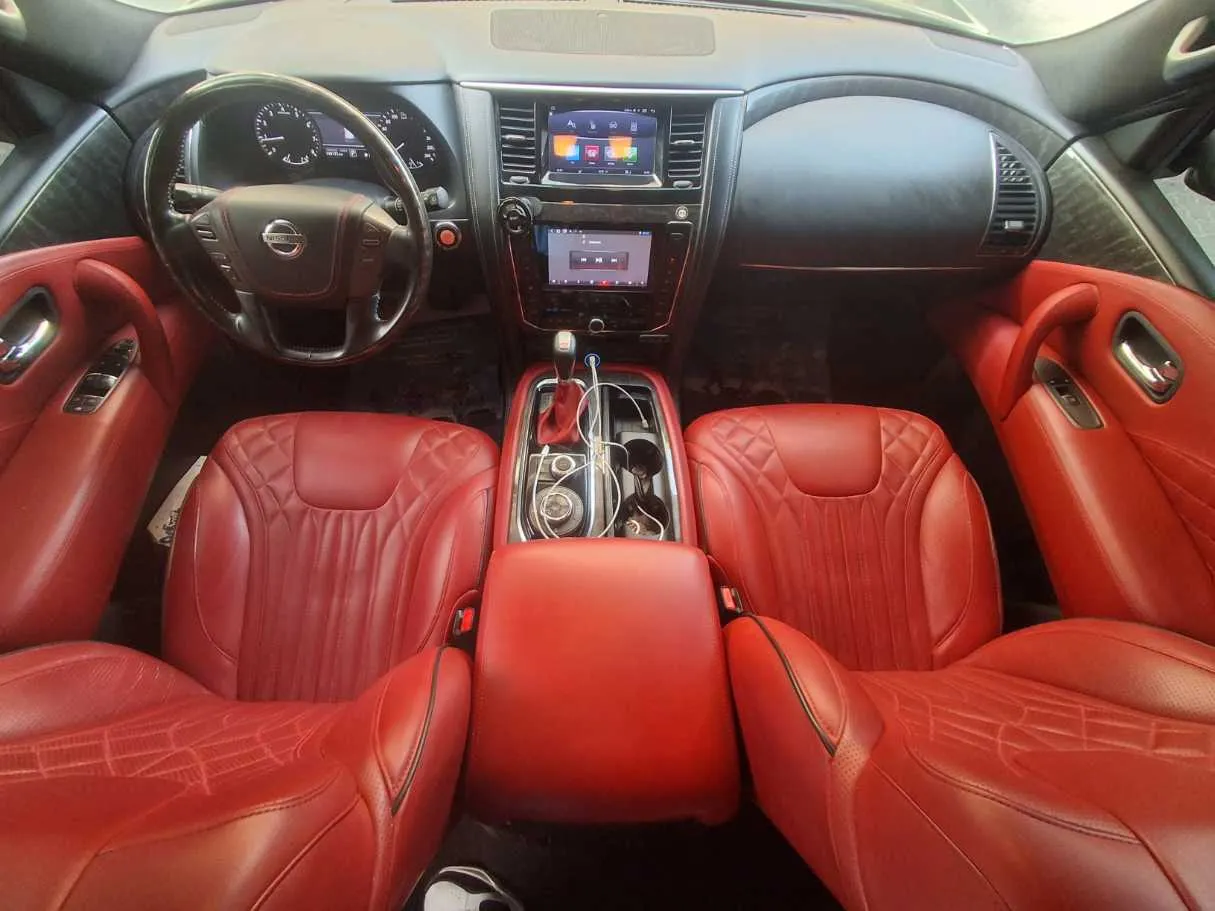 Car image 16