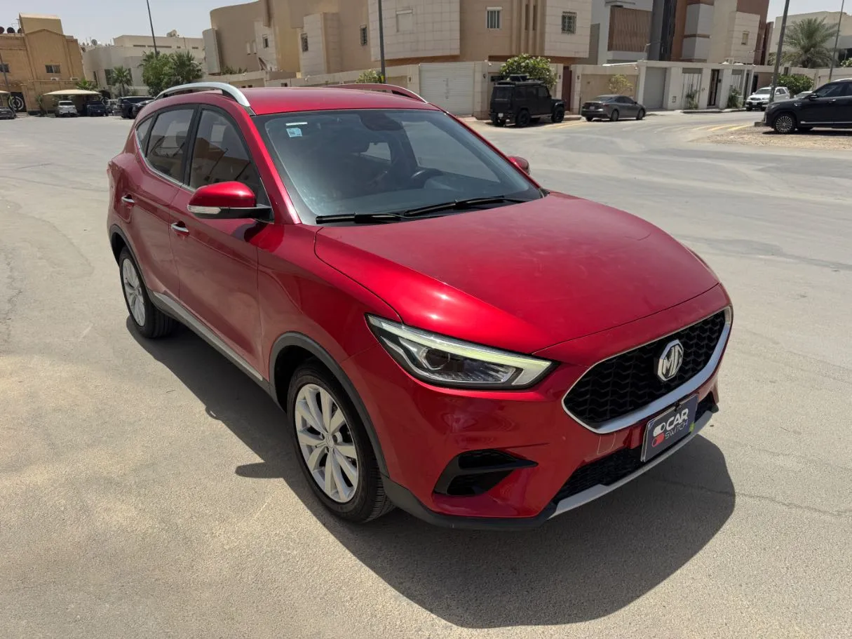 Car image 3