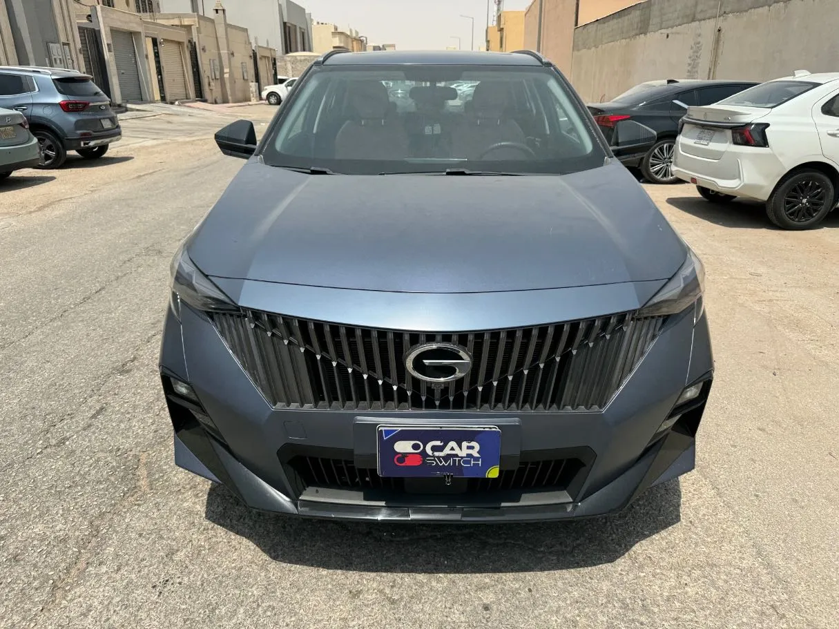 Car image 2