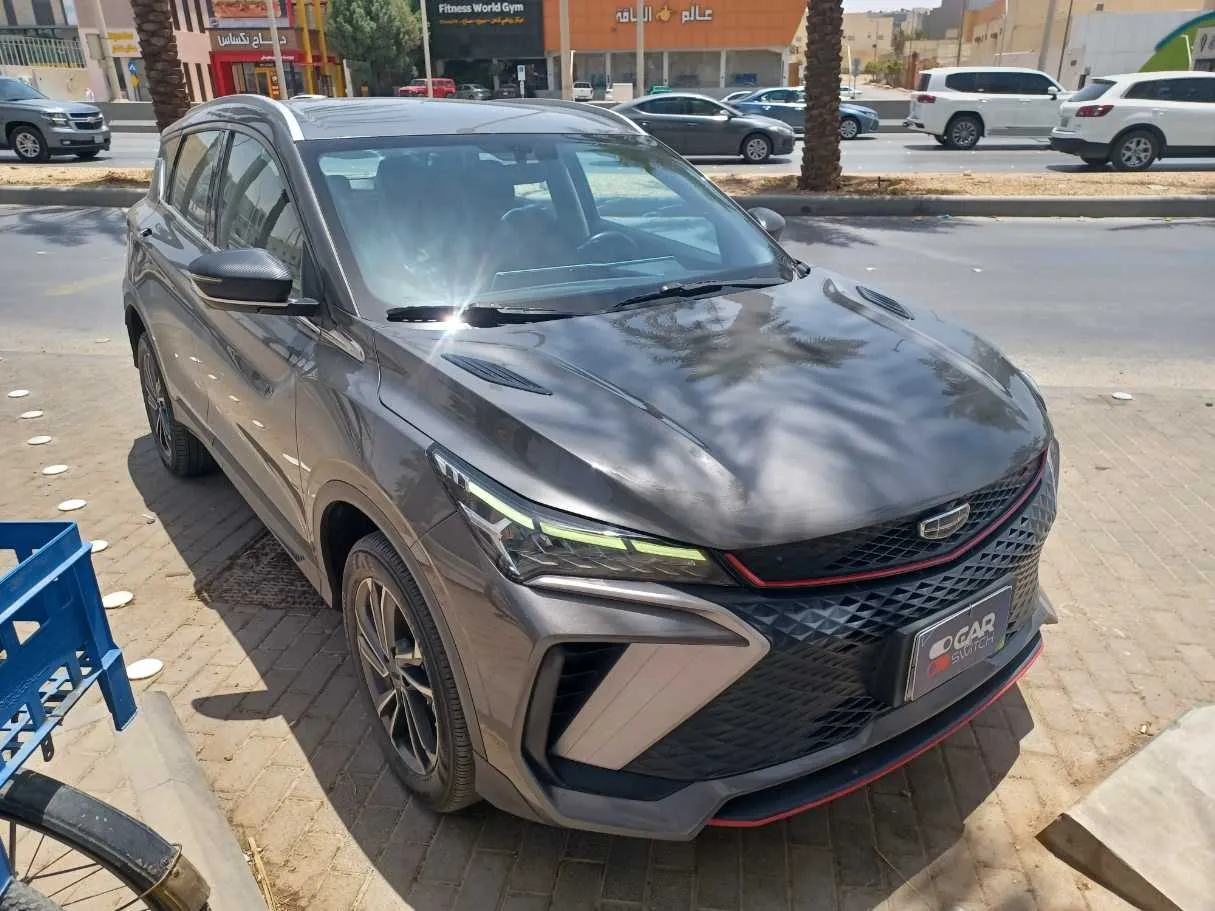 Car image 3