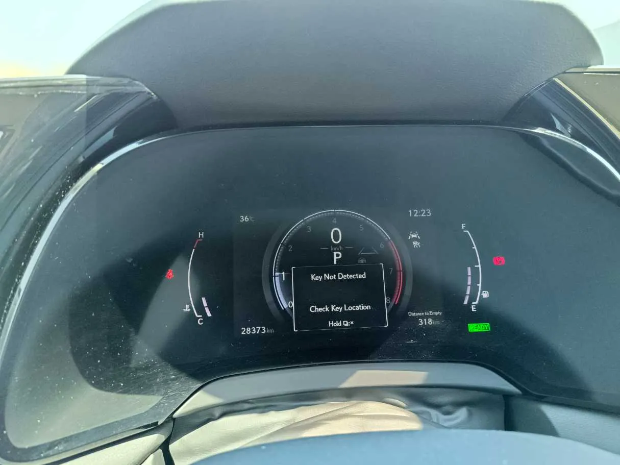 Car image 27