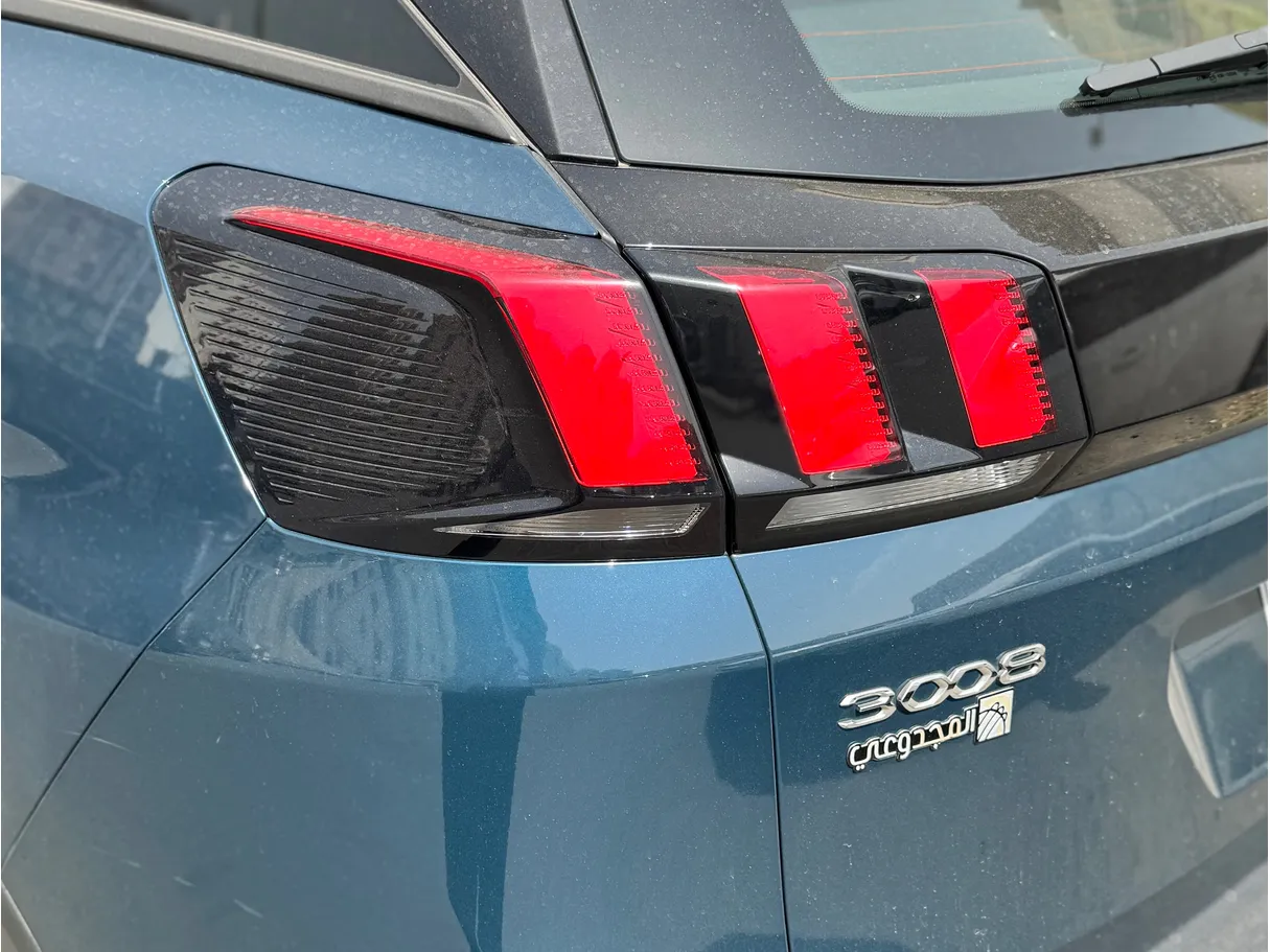 Car image 8