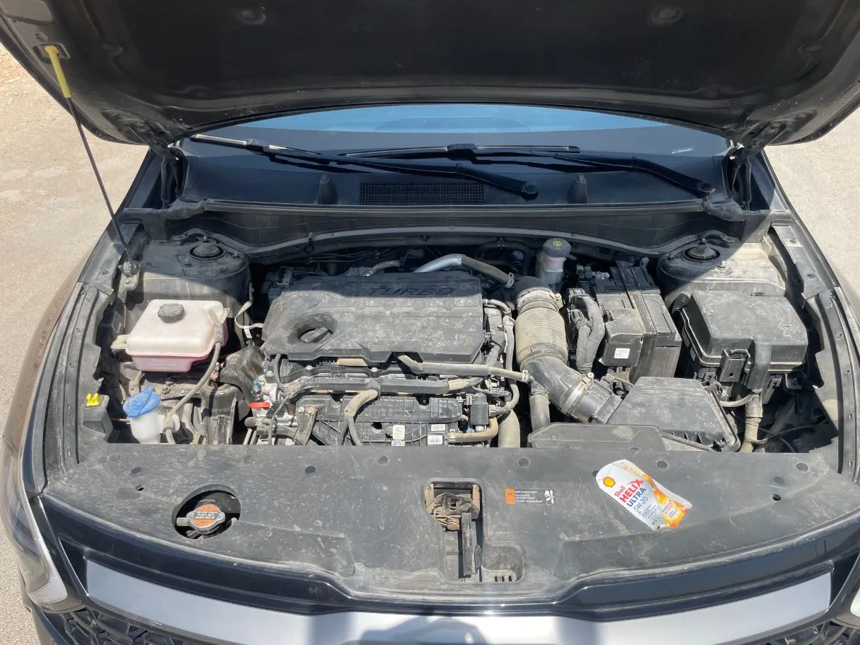 Car image 27