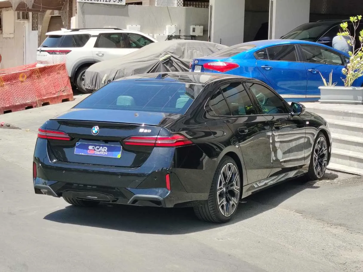 Car image 5