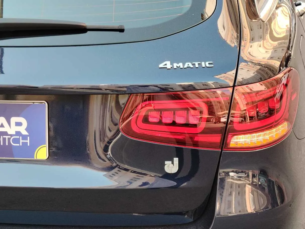 Car image 37