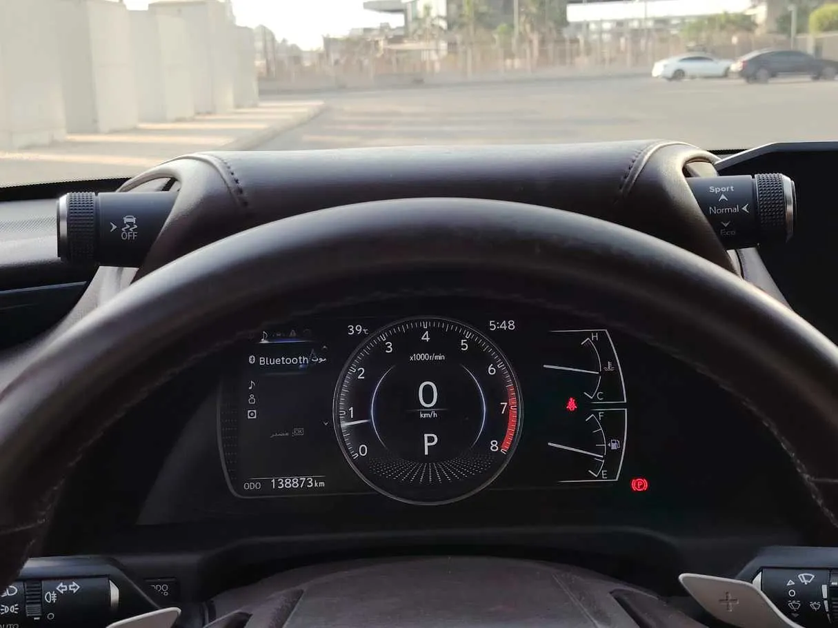 Car image 27