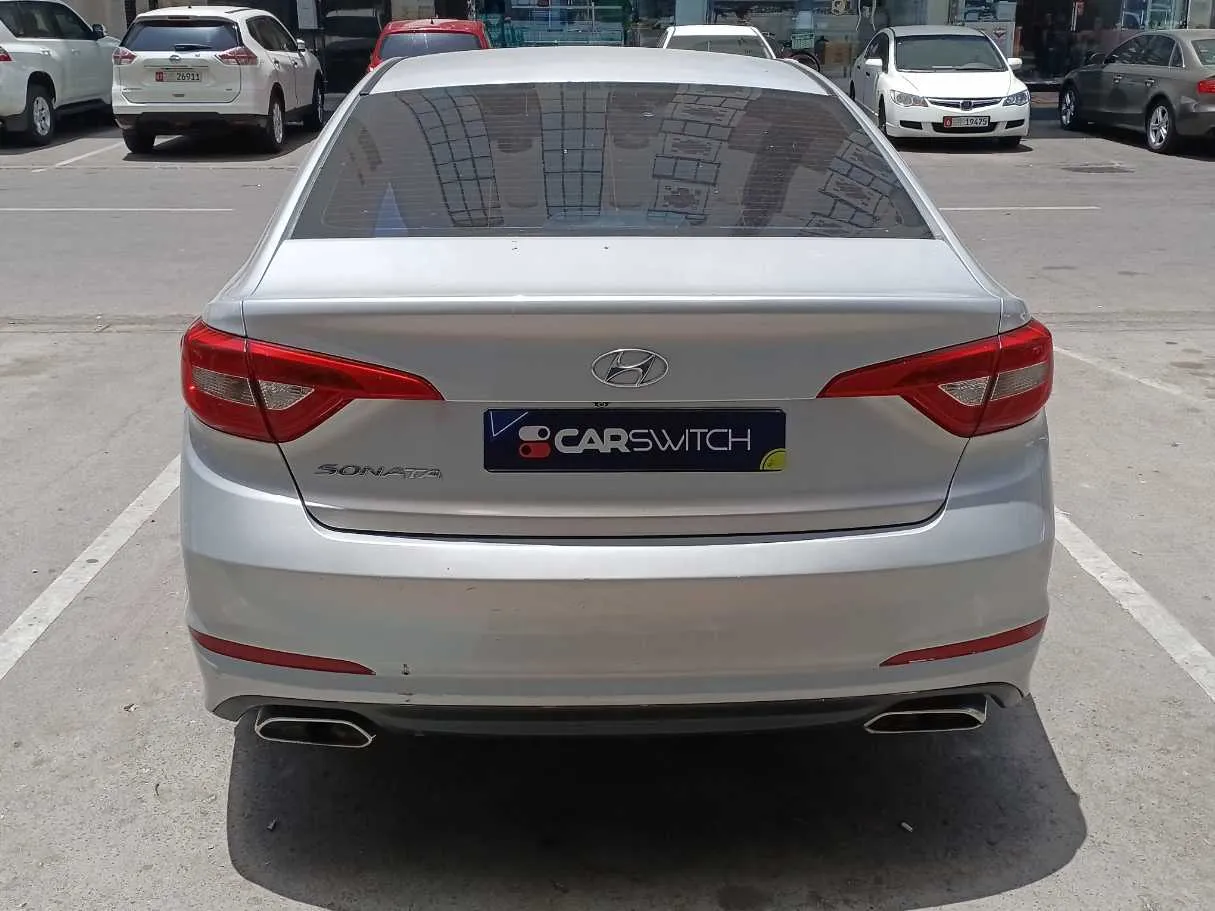 Car image 6