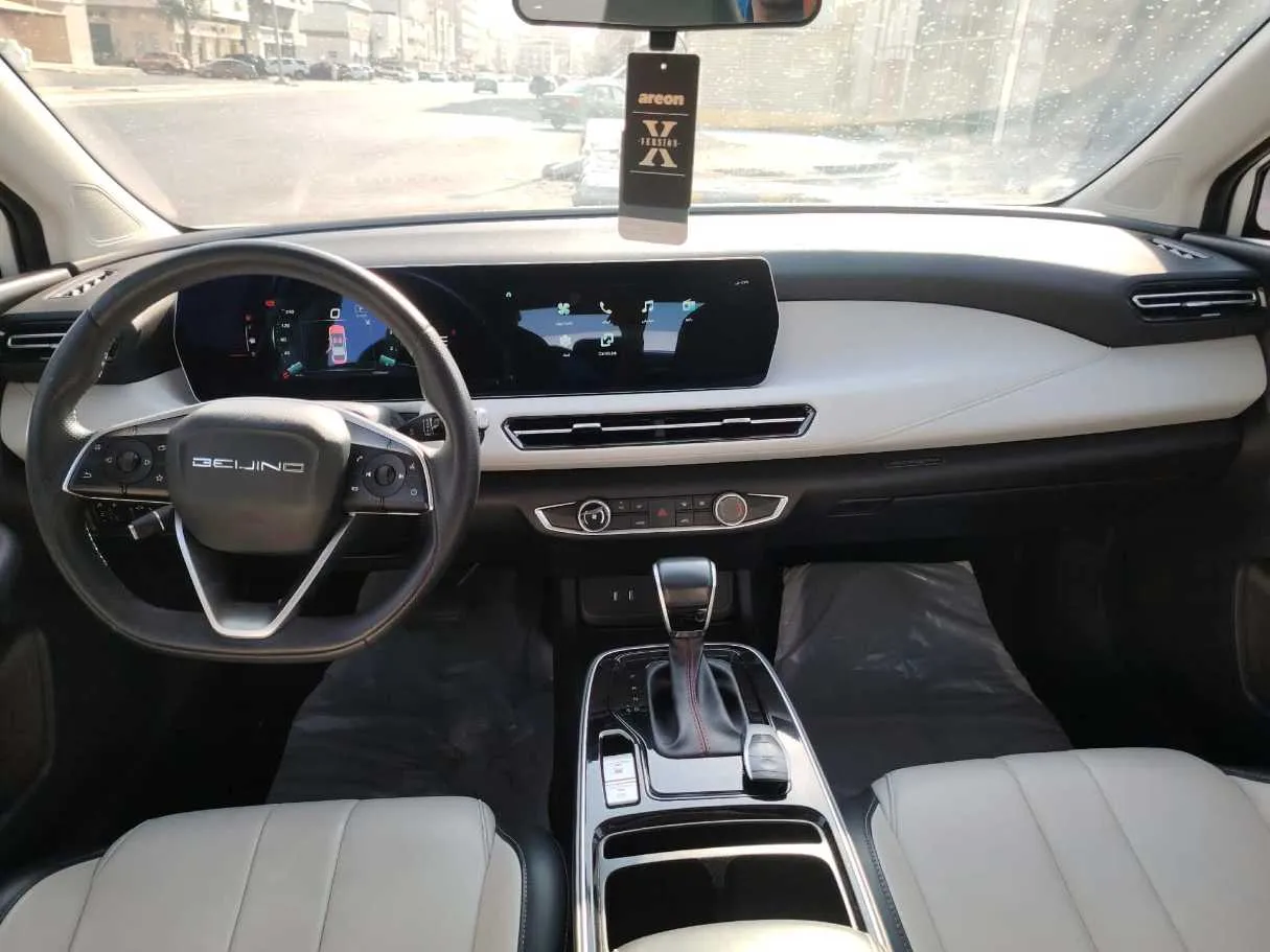 Car image 22