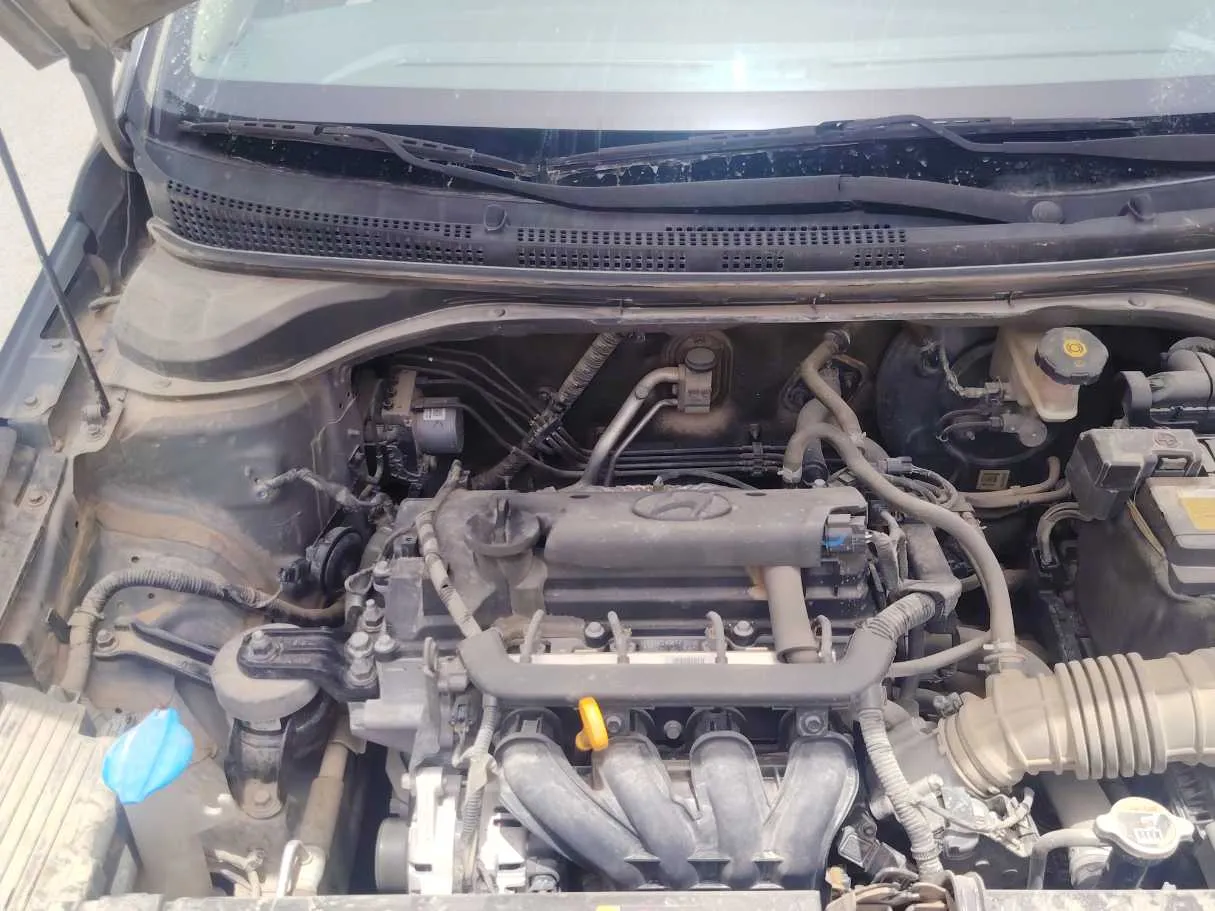 Car image 36