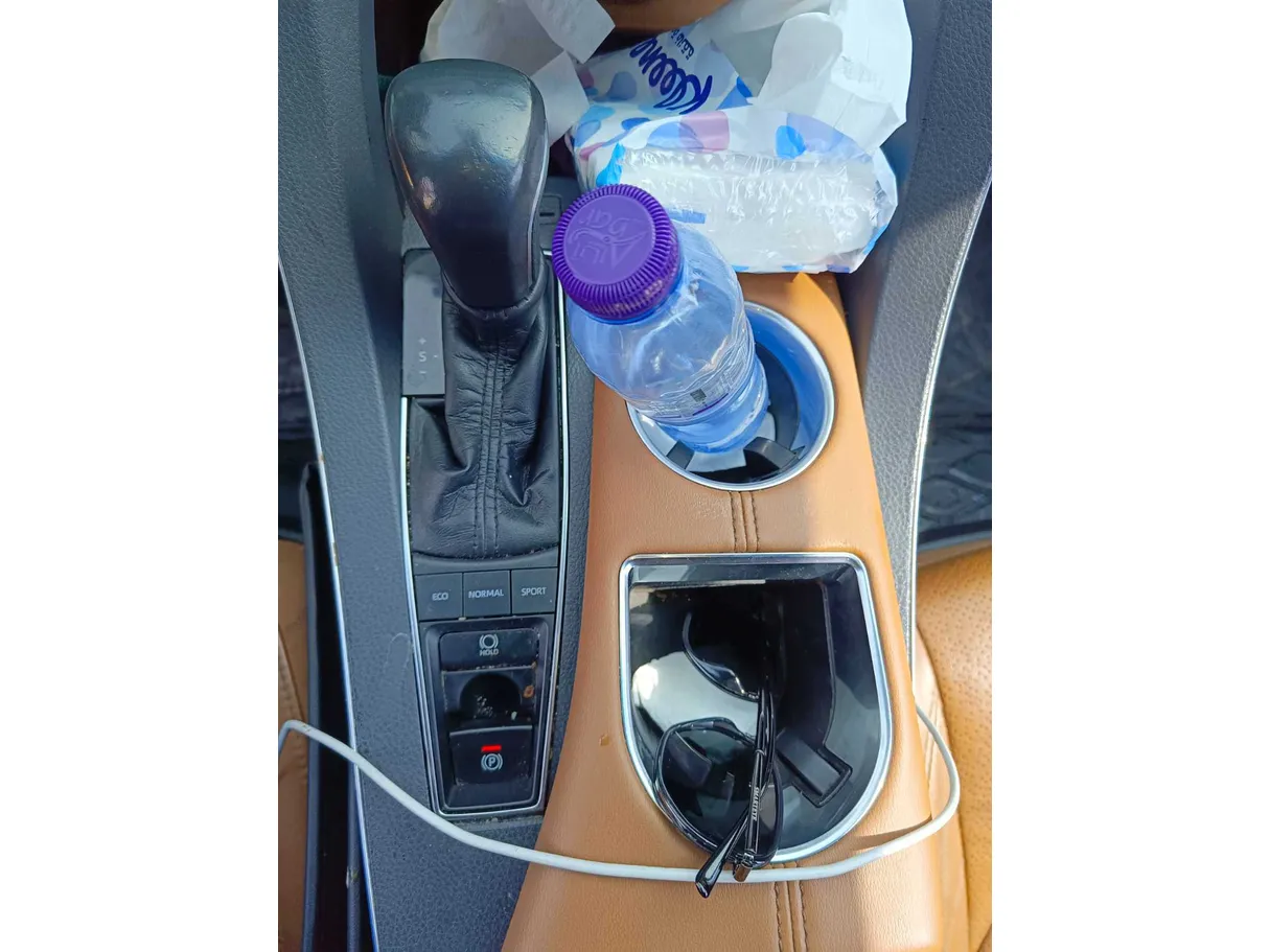 Car image 22