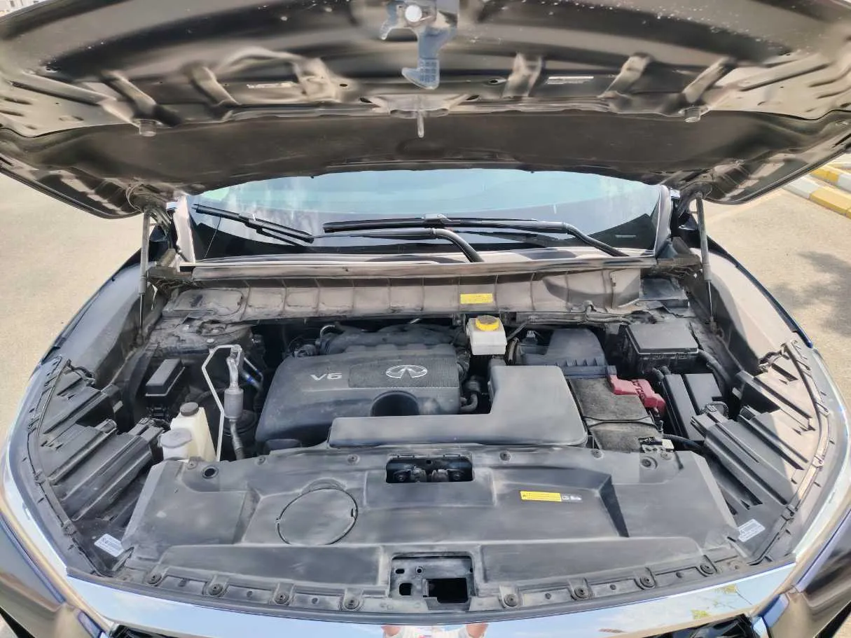 Car image 40