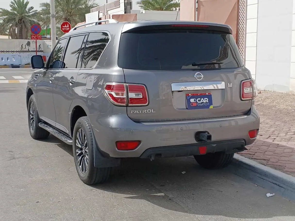 Car image 7