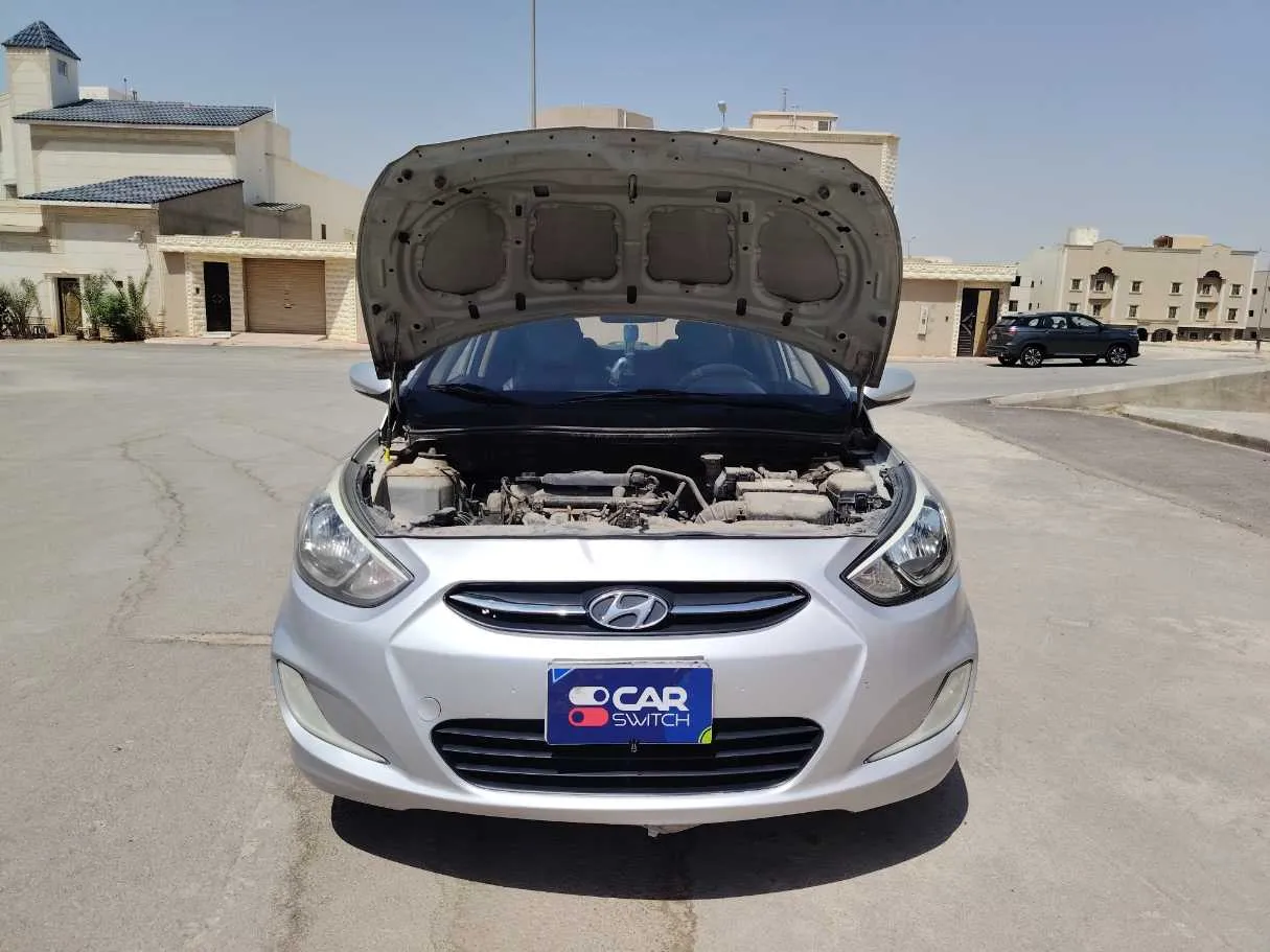 Car image 28