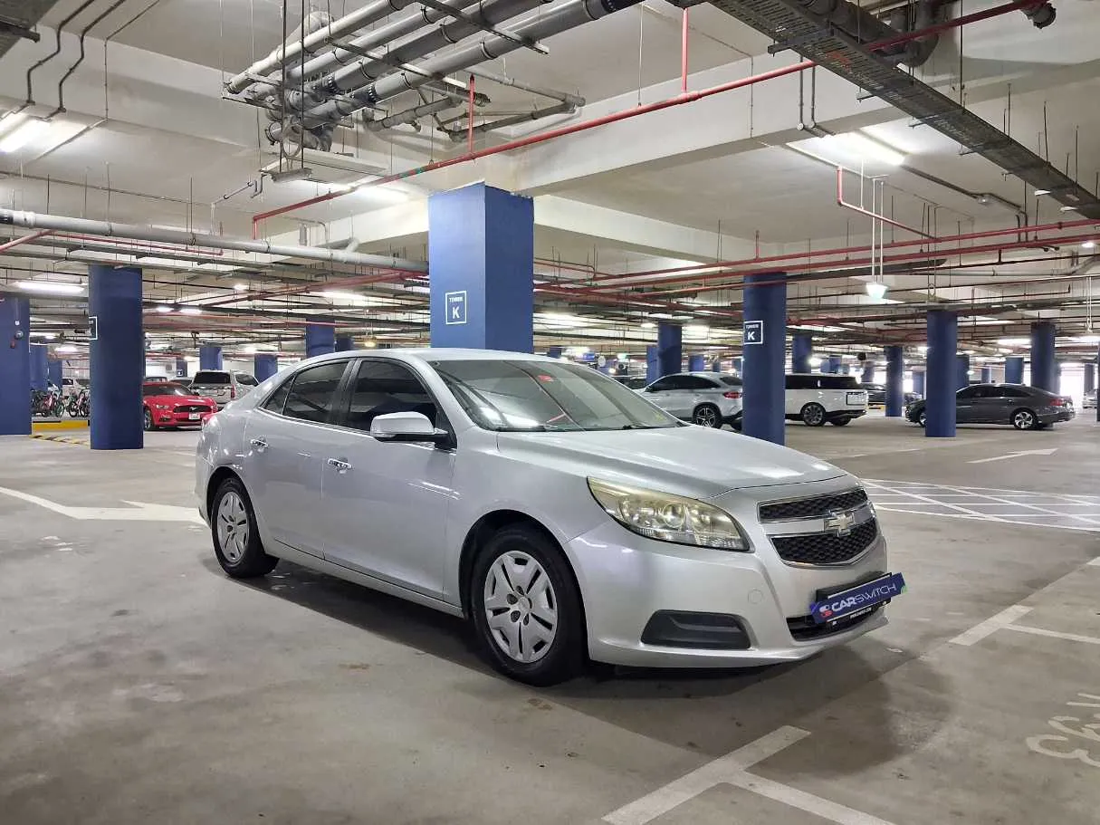 Car image 3