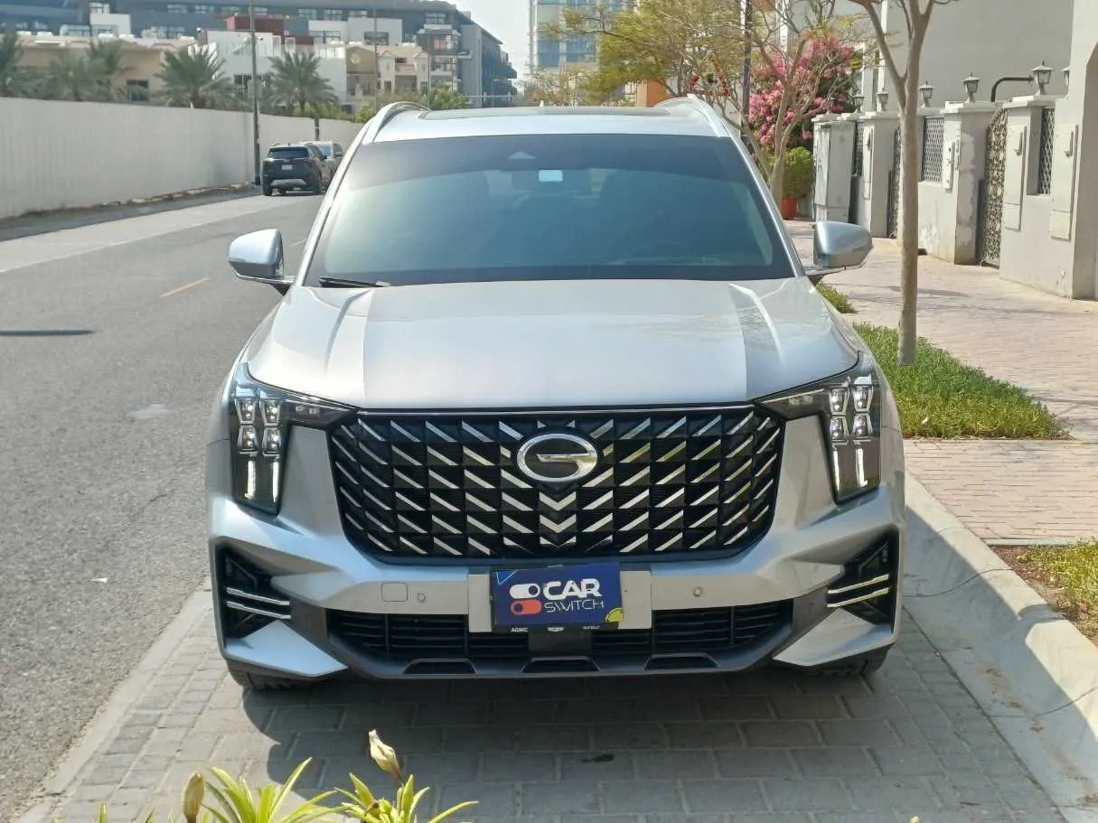 Car image 2