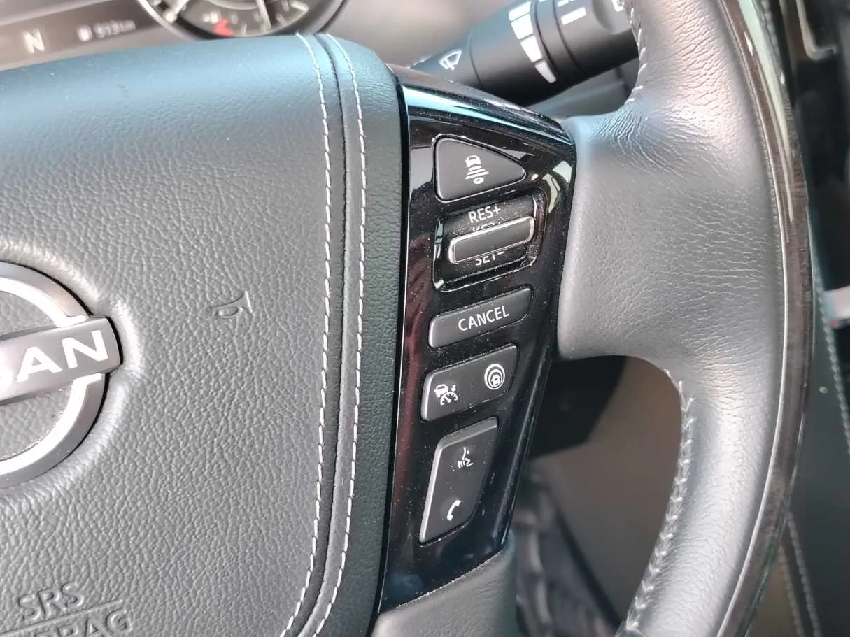 Car image 40