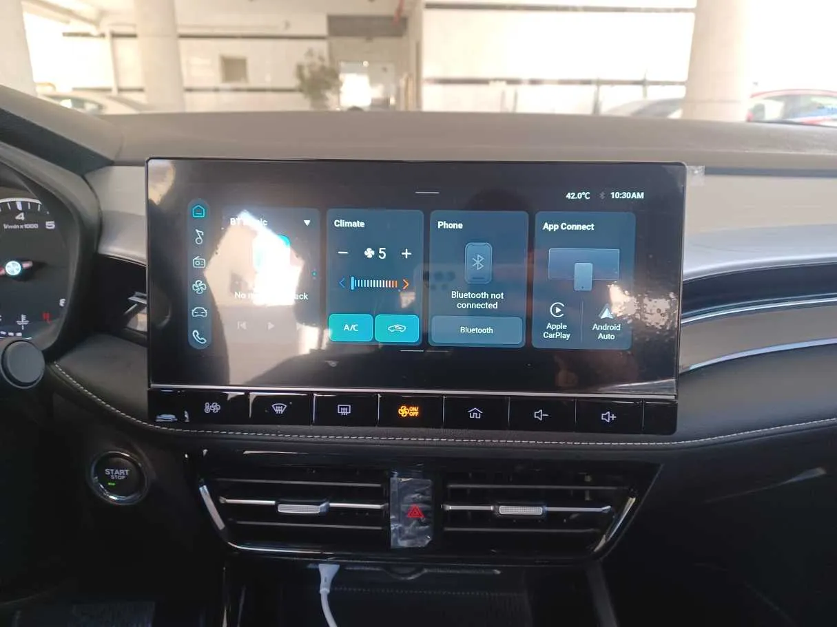 Car image 15