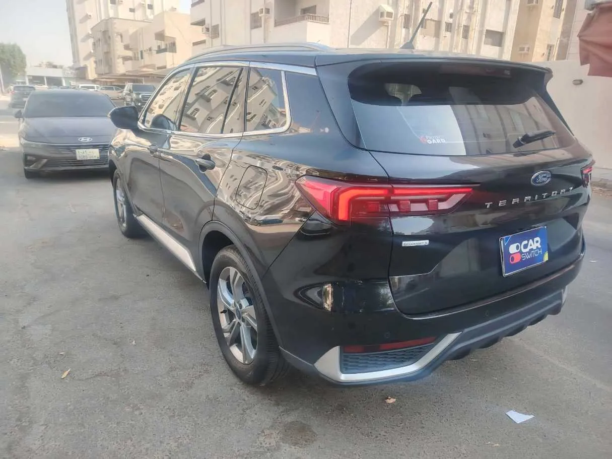 Car image 7