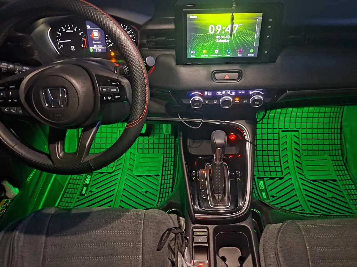 Car image 20
