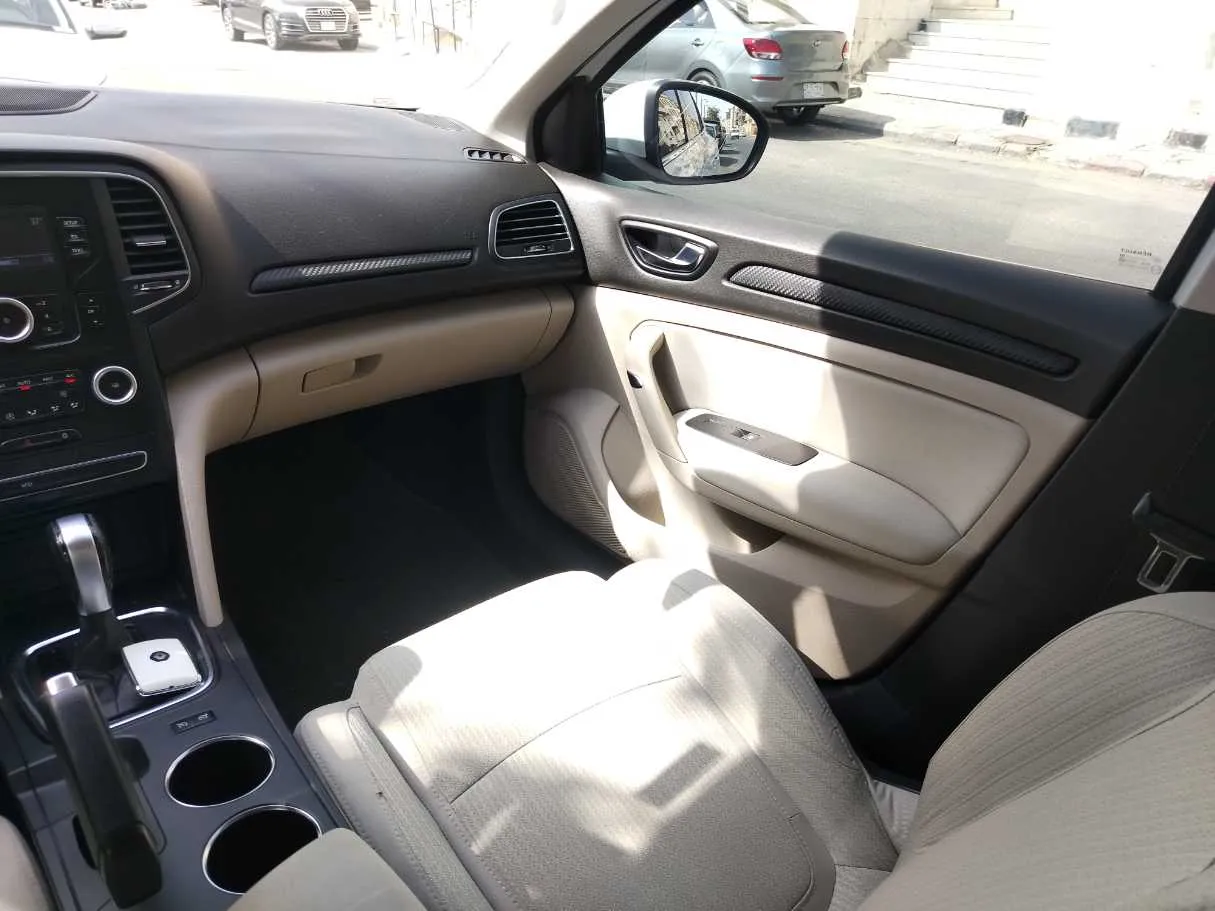 Car image 33