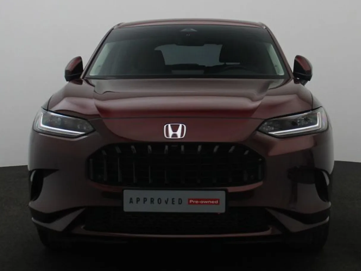 Car image 10