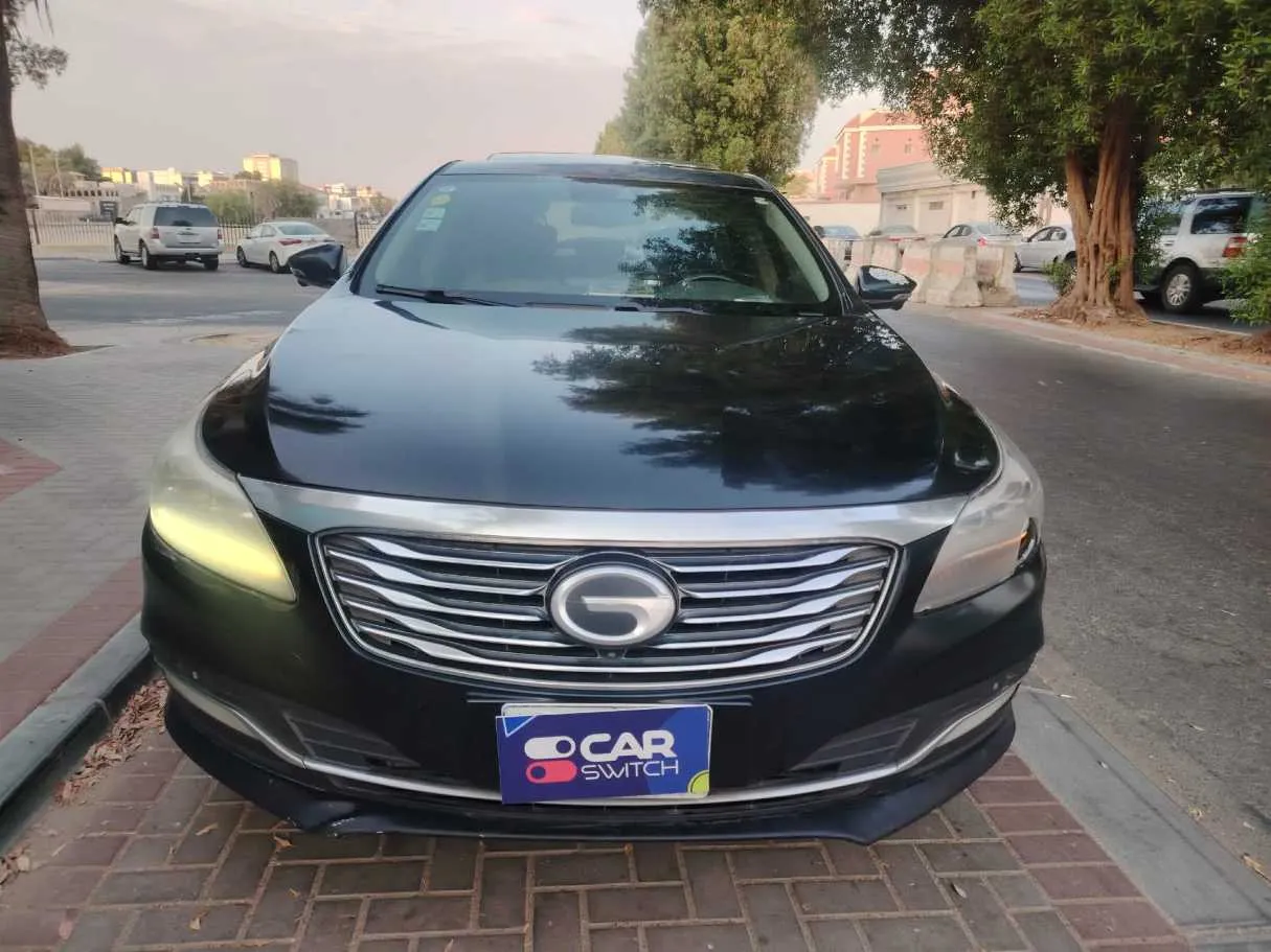 Car image 2