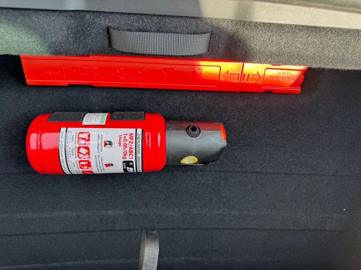 Car image 22