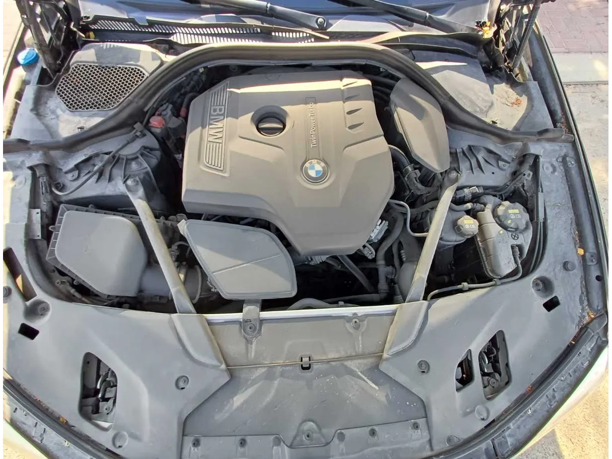 Car image 21