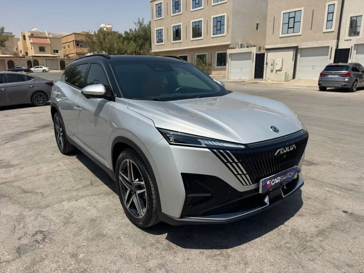 Car image 3