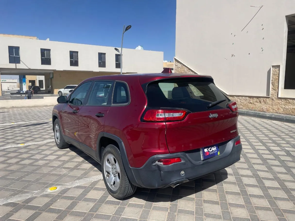 Car image 7